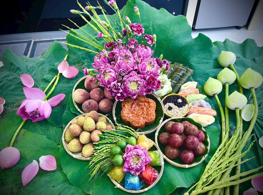 Mâm cỗ mây tre đan